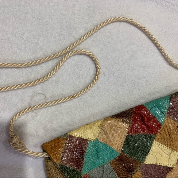 Multicolor Patchwork Crossbody Bag - Picture 4 of 8